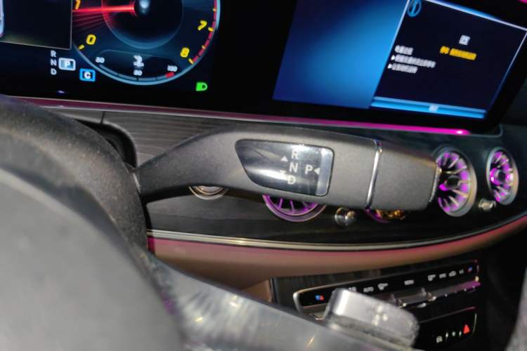 Used Mercedes-Benz E-Class 2021 Restyled E 300 L Sport Luxury Edition Gear Lever