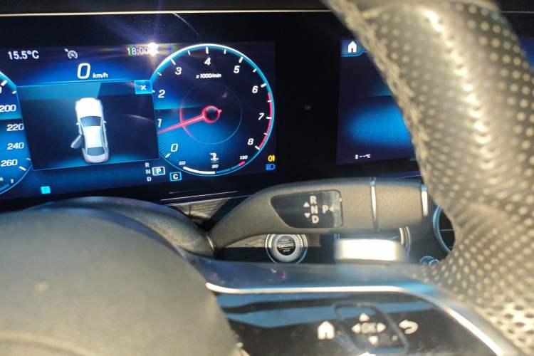 Used Mercedes-Benz E-Class 2021 Facelift E 260 L Sport Edition Gear Lever