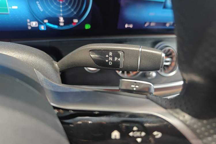 Used Mercedes-Benz E-Class 2021 E 300 L Sport Luxury Edition Gear Lever