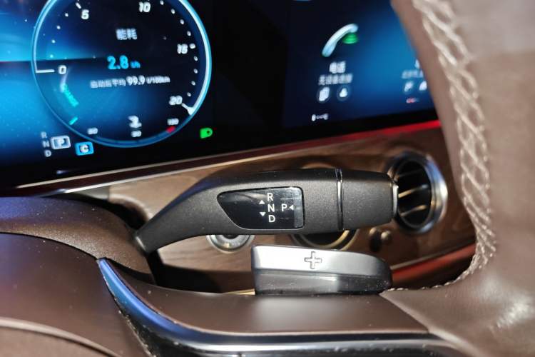 Used Mercedes-Benz E-Class 2021 Restyled E 300 L Luxury Edition Gear Lever
