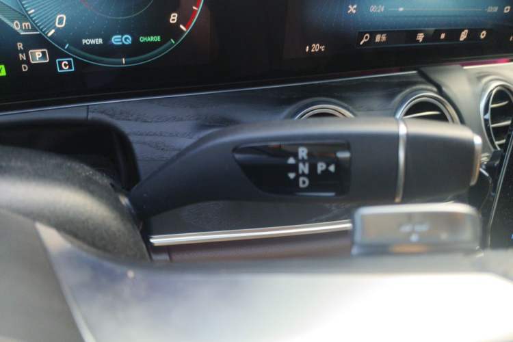 Used Mercedes-Benz E-Class 2021 E 260 Stylish Sports Edition Gear Lever