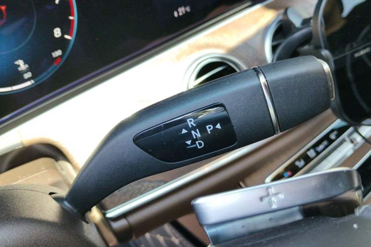 Used Mercedes-Benz E-Class 2021 Facelift E 300 L Stylish Edition Gear Lever