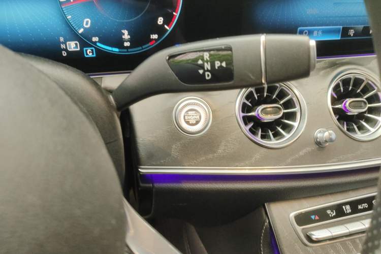 Used Mercedes-Benz E-Class 2021 E 300 L Sport Luxury Edition Gear Lever