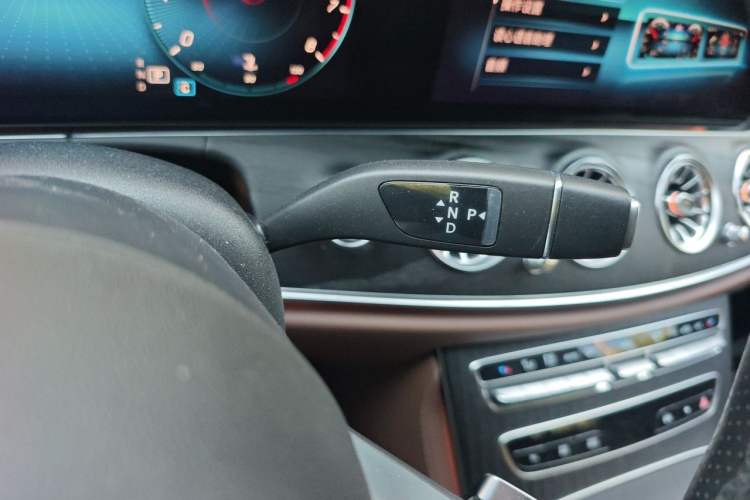 Used Mercedes-Benz E-Class 2021 E 300 L Sport Premium Edition Gear Lever