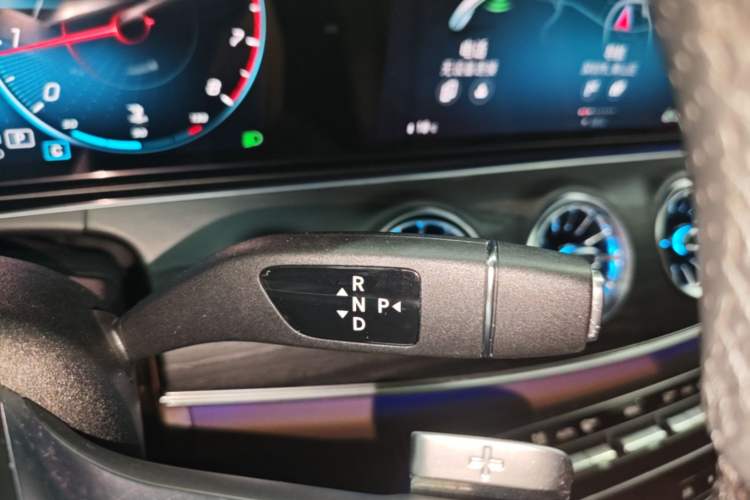 Used Mercedes-Benz E-Class 2021 E 300 L Sport Premium Edition Gear Lever