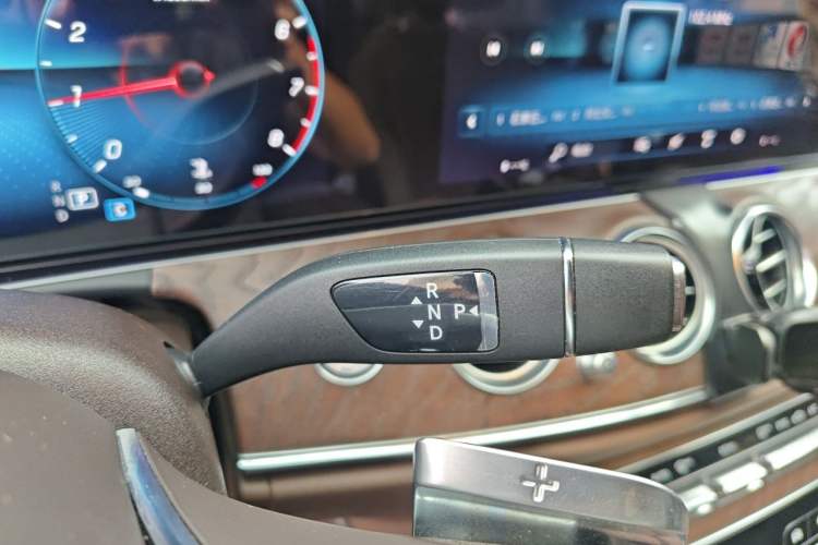 Used Mercedes-Benz E-Class 2021 Facelift E 260 L Gear Lever