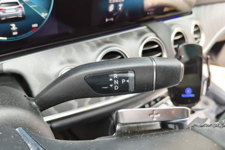 Used Mercedes-Benz E-Class 2021 Facelift E 300 L Stylish Edition Gear Lever