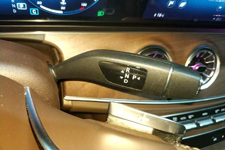 Used Mercedes-Benz E-Class 2021 Facelift E 260 L Gear Lever