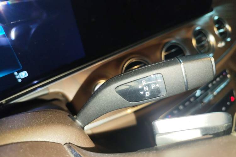 Used Mercedes-Benz E-Class 2021 E 300 L Luxury Model Gear Lever