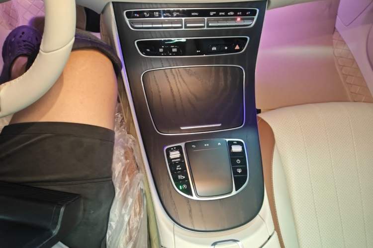 Used Mercedes-Benz E-Class 2021 E 300 L Luxury Model Gear Lever