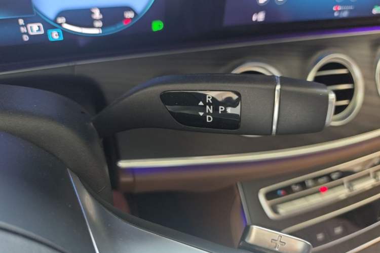 Used Mercedes-Benz E-Class 2021 E 300 L Sporty and Stylish Model Gear Lever