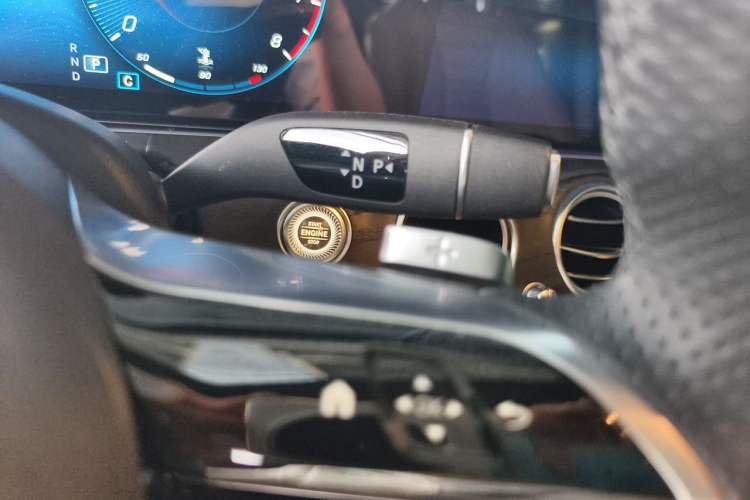 Used Mercedes-Benz E-Class 2021 E 300 L Sport Luxury Edition Gear Lever