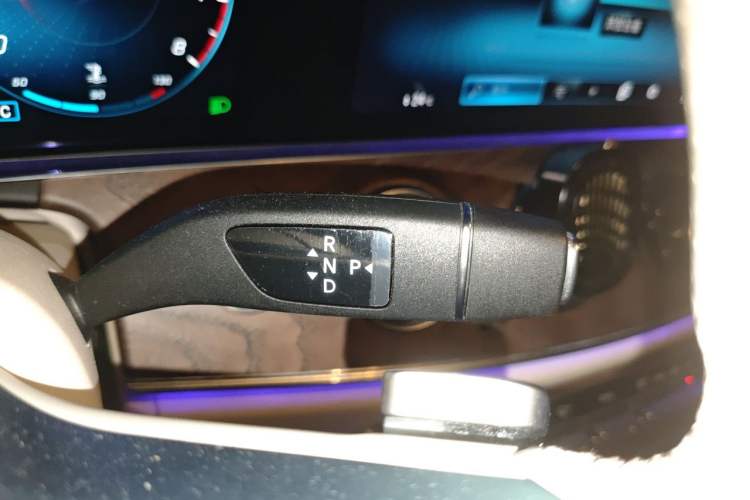 Used Mercedes-Benz E-Class 2021 E 300 L Sporty and Stylish Model Gear Lever