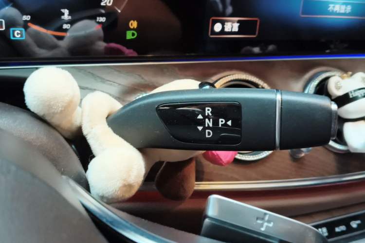 Used Mercedes-Benz E-Class 2021 Facelift E 300 L Stylish Edition Gear Lever
