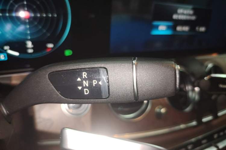 Used Mercedes-Benz E-Class 2021 Facelift E 300 L Stylish Edition Gear Lever