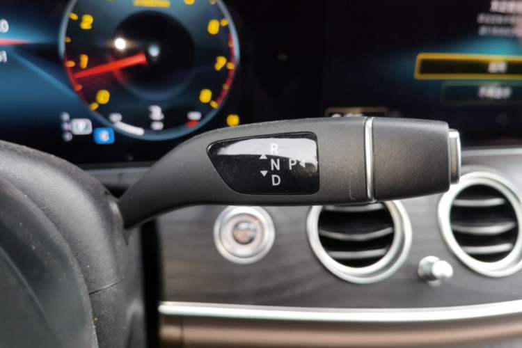 Used Mercedes-Benz E-Class 2021 E 300 L Sport Luxury Edition Gear Lever