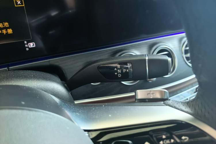 Used Mercedes-Benz E-Class 2021 E 300 L Sporty and Stylish Model Gear Lever