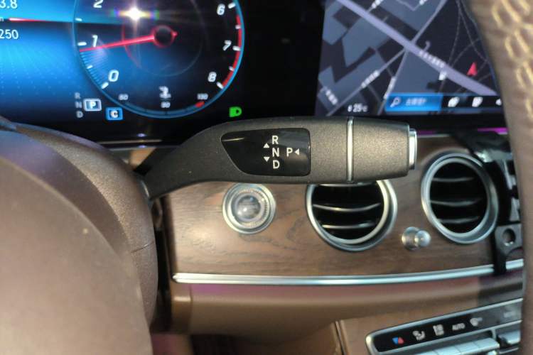 Used Mercedes-Benz E-Class 2021 E 300 L Stylish Model Gear Lever