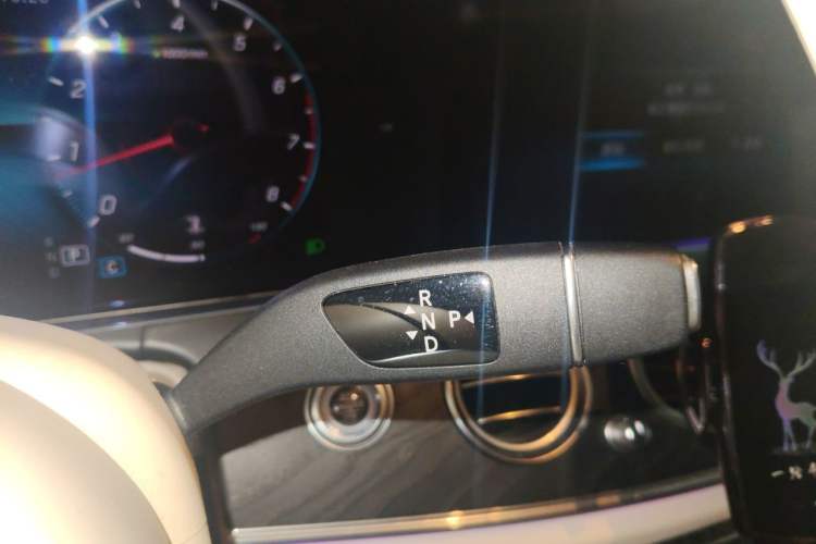 Used Mercedes-Benz E-Class 2021 Facelift E 300 L Stylish Edition Gear Lever