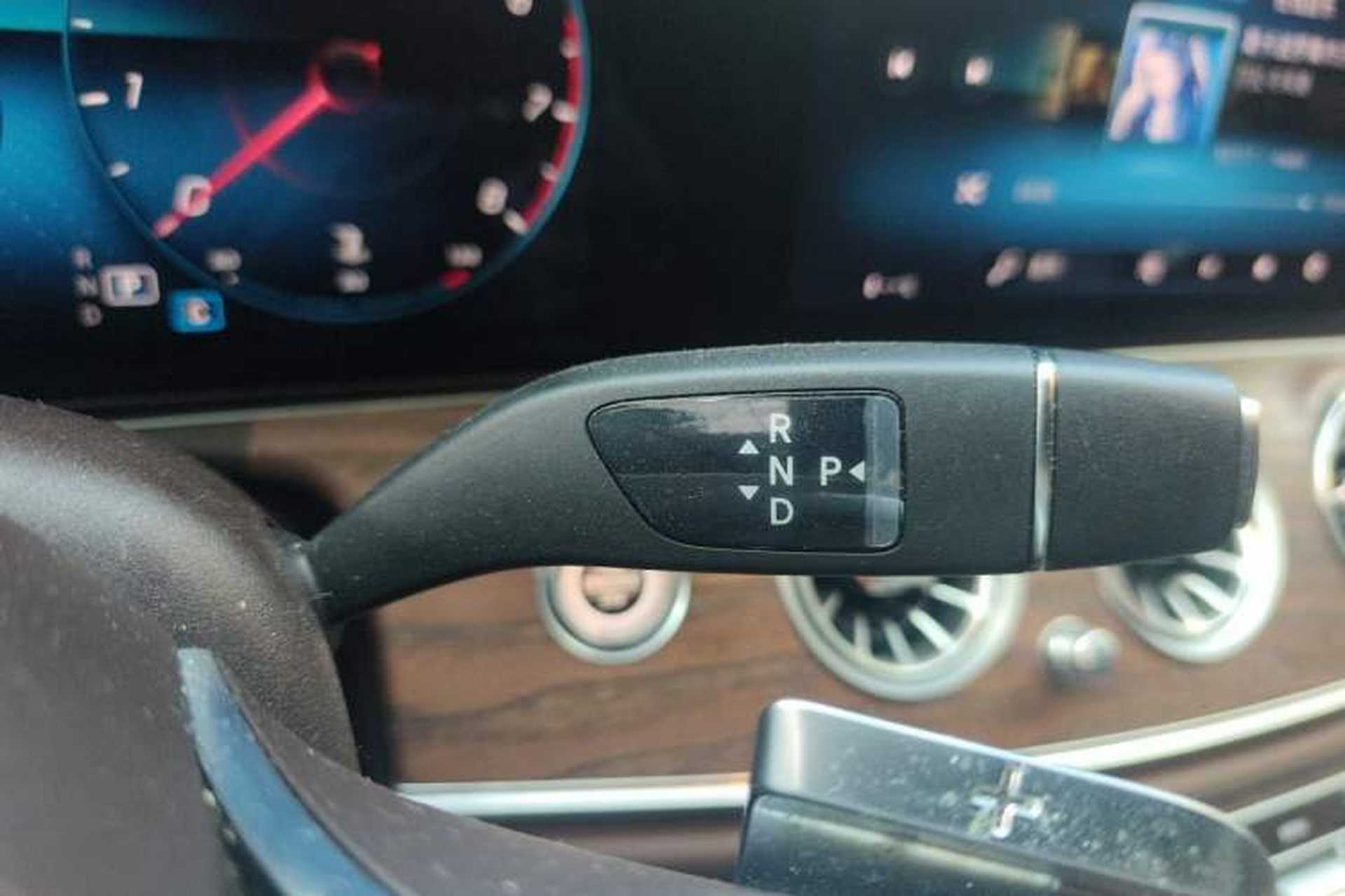 Used Mercedes-Benz E-Class 2021 Facelift E 300 L Stylish Edition Gear Lever