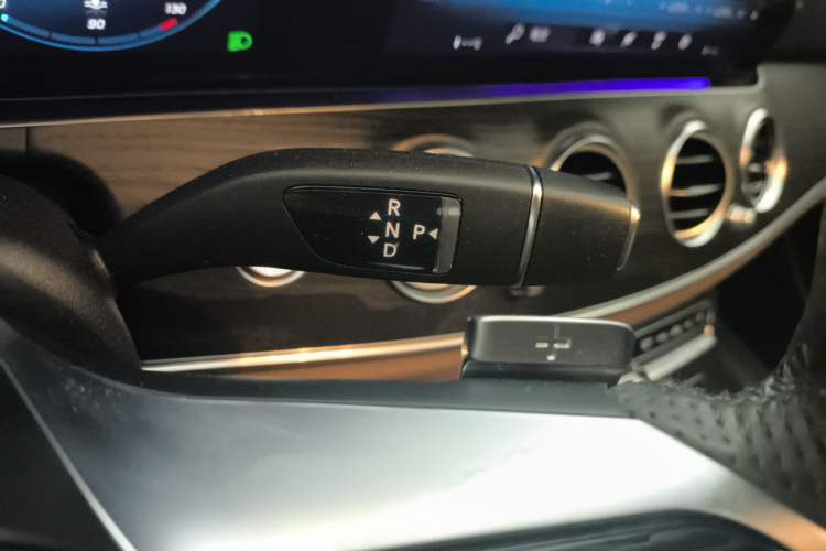 Used Mercedes-Benz E-Class 2021 E 300 L Sporty and Stylish Model Gear Lever