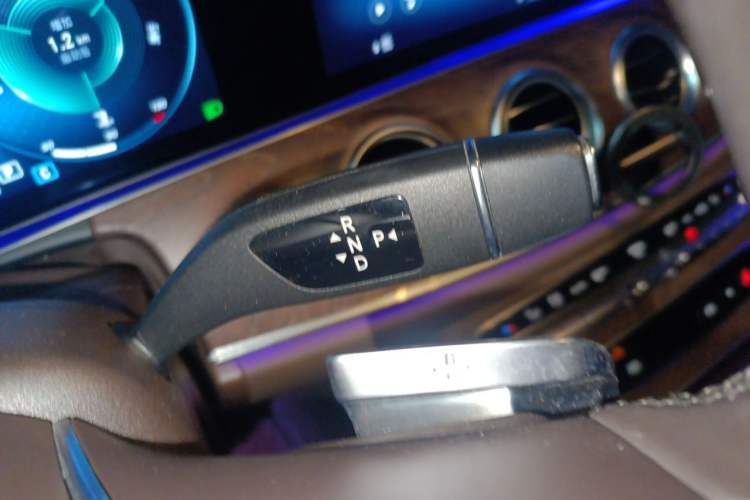 Used Mercedes-Benz E-Class 2021 Facelifted E 300 L Prestige Edition Gear Lever