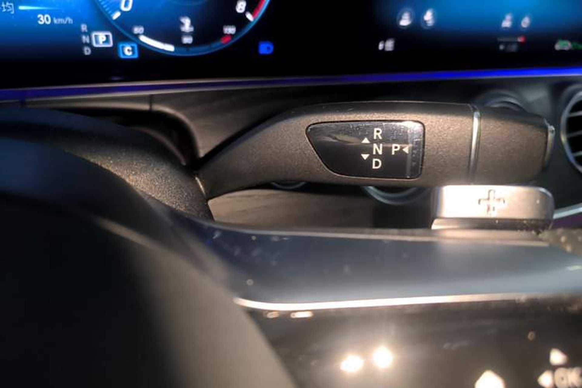 Used Mercedes-Benz E-Class 2021 Restyled E 300 L Sporty and Stylish Edition Gear Lever