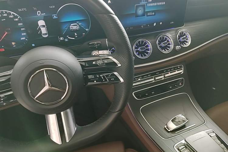 Used Mercedes-Benz E-Class 2021 Facelift E 260 L Sport Edition Gear Lever