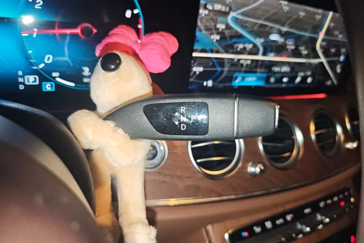 Used Mercedes-Benz E-Class 2021 E 300 L Luxury Model Gear Lever