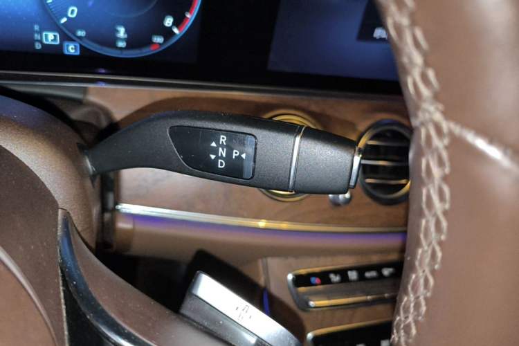 Used Mercedes-Benz E-Class 2021 Facelift E 300 L Stylish Edition Gear Lever