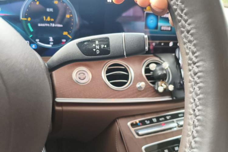 Used Mercedes-Benz E-Class 2021 Facelift E 300 L Stylish Edition Gear Lever