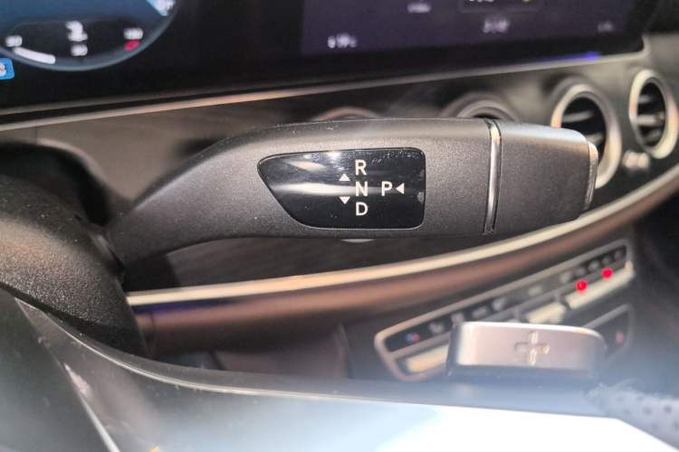 Used Mercedes-Benz E-Class 2021 Facelift E 260 L Sport Edition Gear Lever