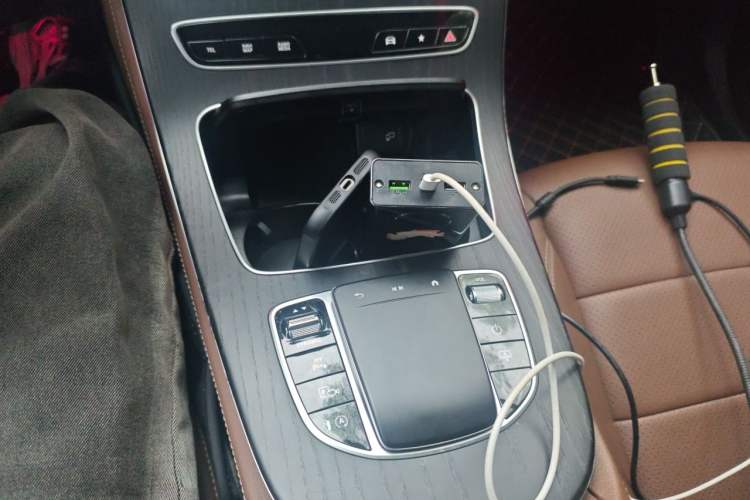 Used Mercedes-Benz E-Class 2021 E 300 L Sport Luxury Edition Gear Lever
