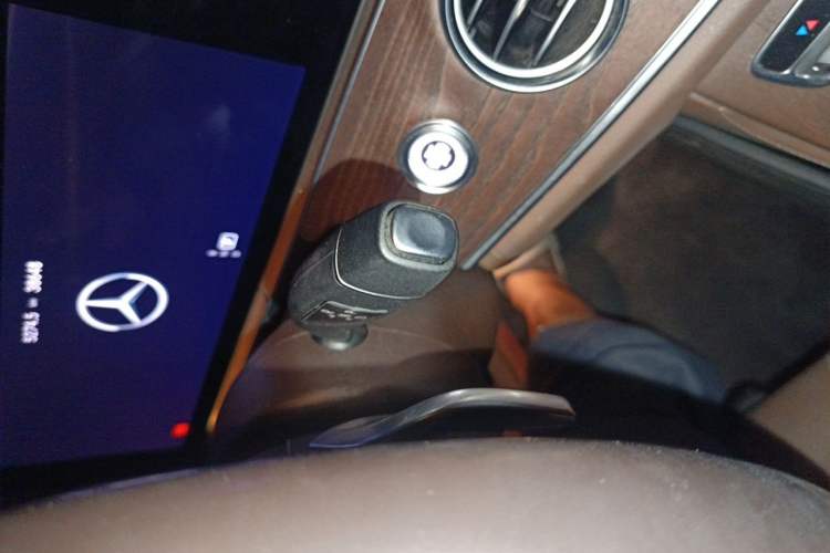 Used Mercedes-Benz E-Class 2021 Facelift E 260 L Gear Lever