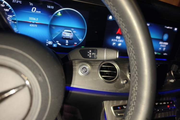 Used Mercedes-Benz E-Class 2021 Restyled E 300 L Sporty and Stylish Edition Gear Lever