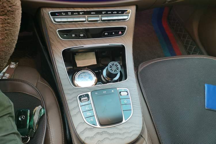 Used Mercedes-Benz E-Class 2021 Facelift E 300 L Stylish Edition Gear Lever