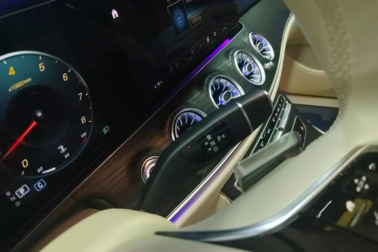 Used Mercedes-Benz E-Class 2021 E 300 L Stylish Model Gear Lever