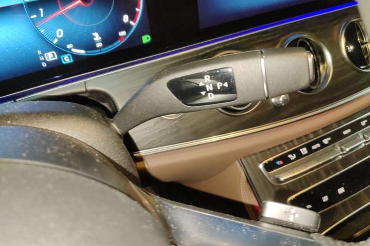 Used Mercedes-Benz E-Class 2021 Facelift E 260 L Sport Edition Gear Lever