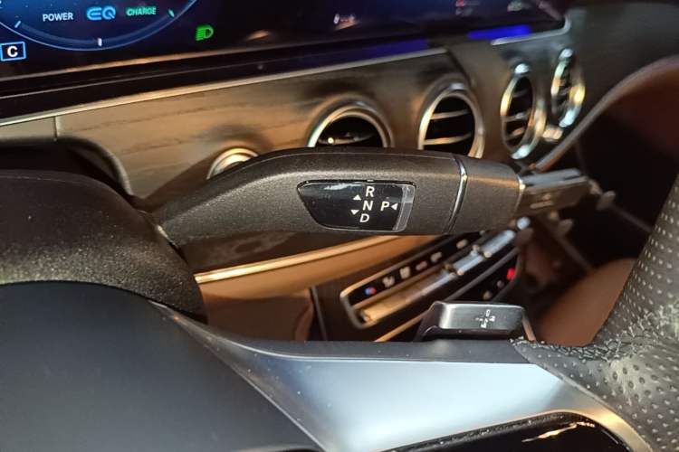 Used Mercedes-Benz E-Class 2021 E 260 L Sport Edition Gear Lever