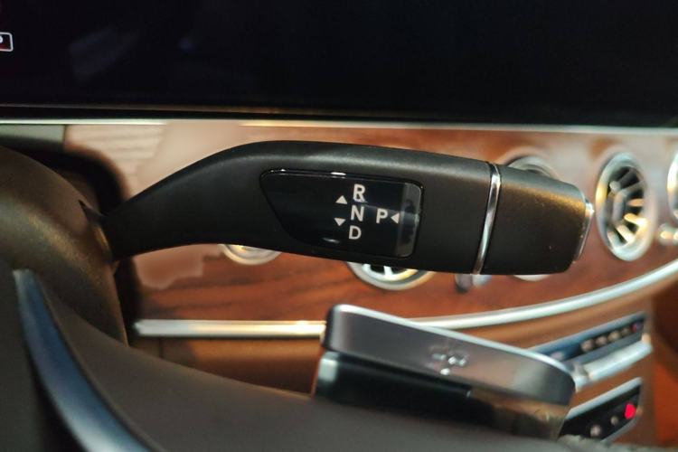 Used Mercedes-Benz E-Class 2021 Facelift E 300 L Stylish Edition Gear Lever