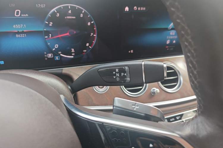 Used Mercedes-Benz E-Class 2021 Facelift E 300 L Stylish Edition Gear Lever