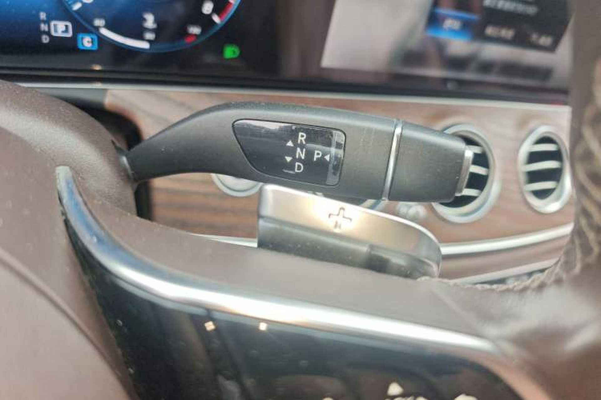 Used Mercedes-Benz E-Class 2021 Facelift E 300 L Stylish Edition Gear Lever