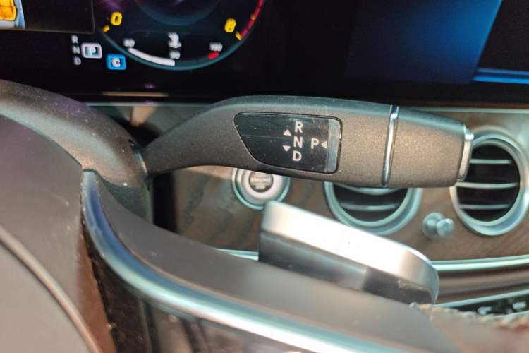 Used Mercedes-Benz E-Class 2021 Facelift E 260 L Gear Lever
