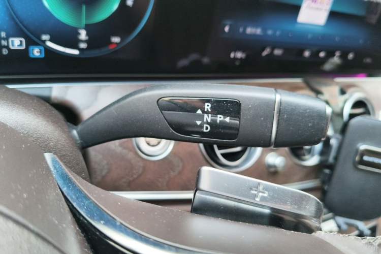 Used Mercedes-Benz E-Class 2021 Facelift E 260 L Sport 4MATIC Gear Lever