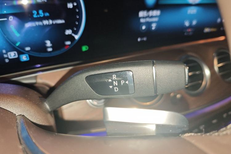 Used Mercedes-Benz E-Class 2021 Facelift E 300 L Stylish Edition Gear Lever