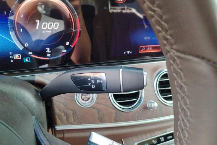 Used Mercedes-Benz E-Class 2021 Facelift E 260 L Gear Lever
