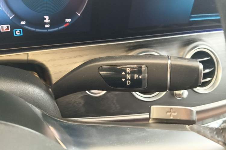 Used Mercedes-Benz E-Class 2021 Facelift E 260 L Sport Edition Gear Lever