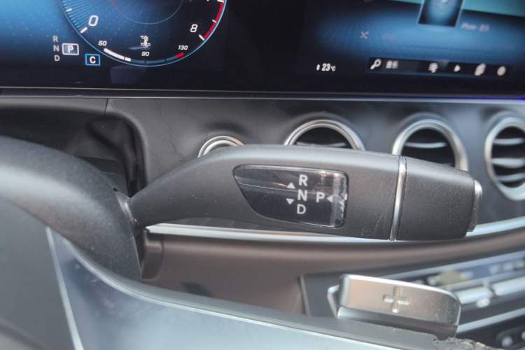 Used Mercedes-Benz E-Class 2021 Restyled E 300 Sport Edition Gear Lever