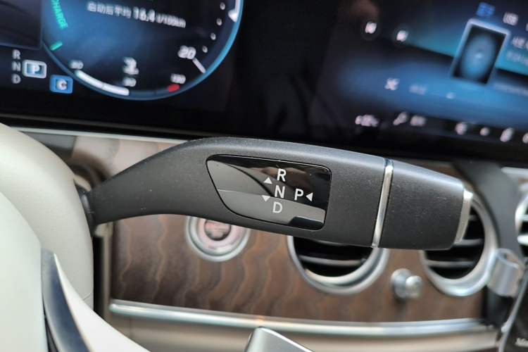 Used Mercedes-Benz E-Class 2021 Facelift E 300 L Stylish Edition Gear Lever