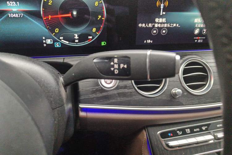 Used Mercedes-Benz E-Class 2021 E 300 L Sport Luxury Edition Gear Lever